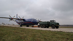 Вантажний літак Ан-12 знову в Білій Церкві
